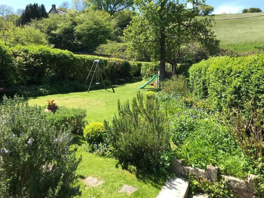Cedra Cottage - Vintage Country Hideaway Axminster Bagian luar foto