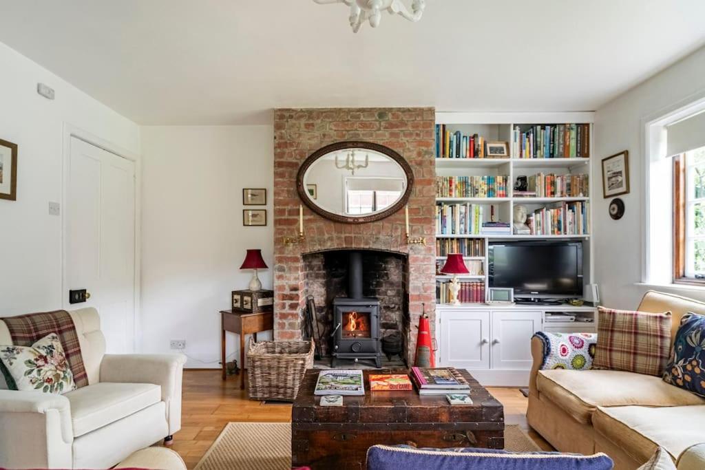 Cedra Cottage - Vintage Country Hideaway Axminster Bagian luar foto